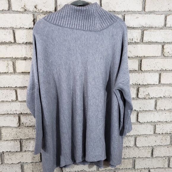 Calvin Klein Cowl Neck poncho - Picture 2 of 3